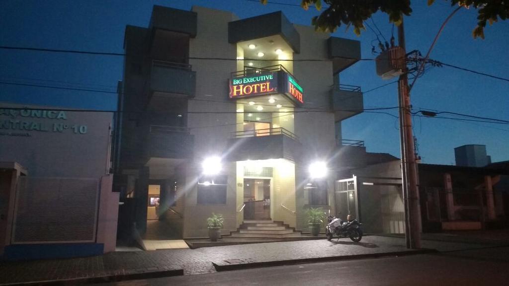 Big Executive Hotel Araguari Exterior foto